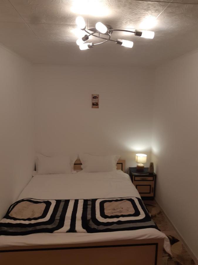 Florin Apartament سيفِسوارا المظهر الخارجي الصورة